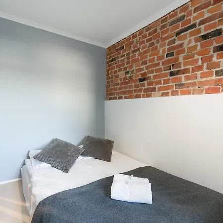 Old Town Swiety Wojciech Street - By Renters Daire Poznan