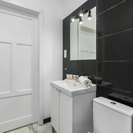 Old Town Swiety Wojciech Street - By Renters Daire Poznan