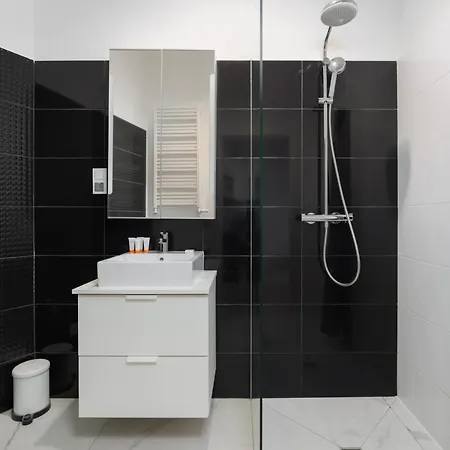 Old Town Swiety Wojciech Street - By Renters *