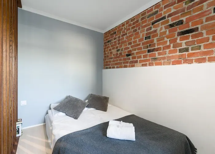 Old Town Swiety Wojciech Street - By Renters Daire Poznan