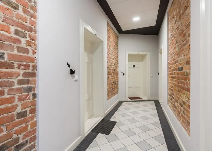 Old Town Swiety Wojciech Street - By Renters Daire